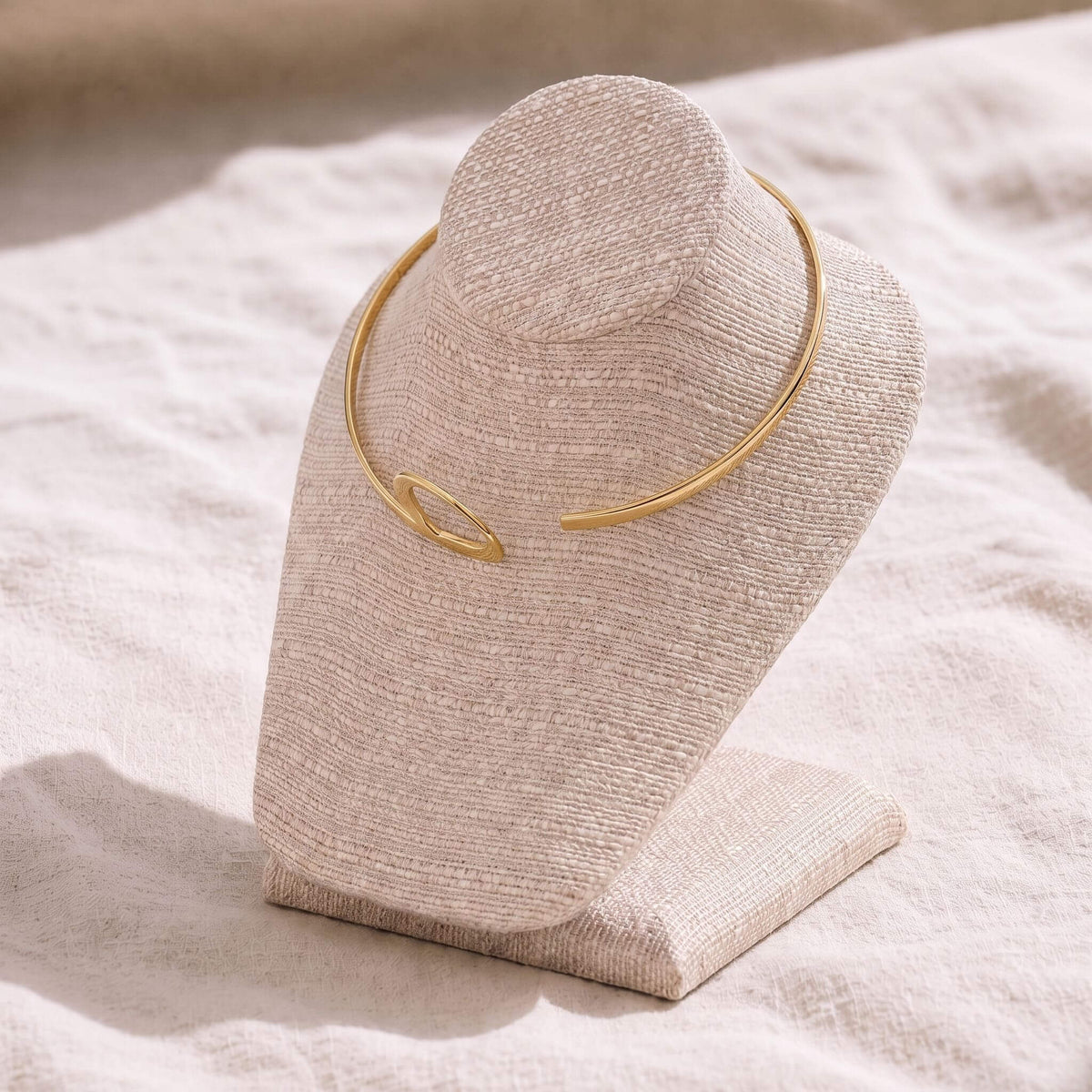 Open Loop Brass Collar Choker Necklace for Women | Pindu