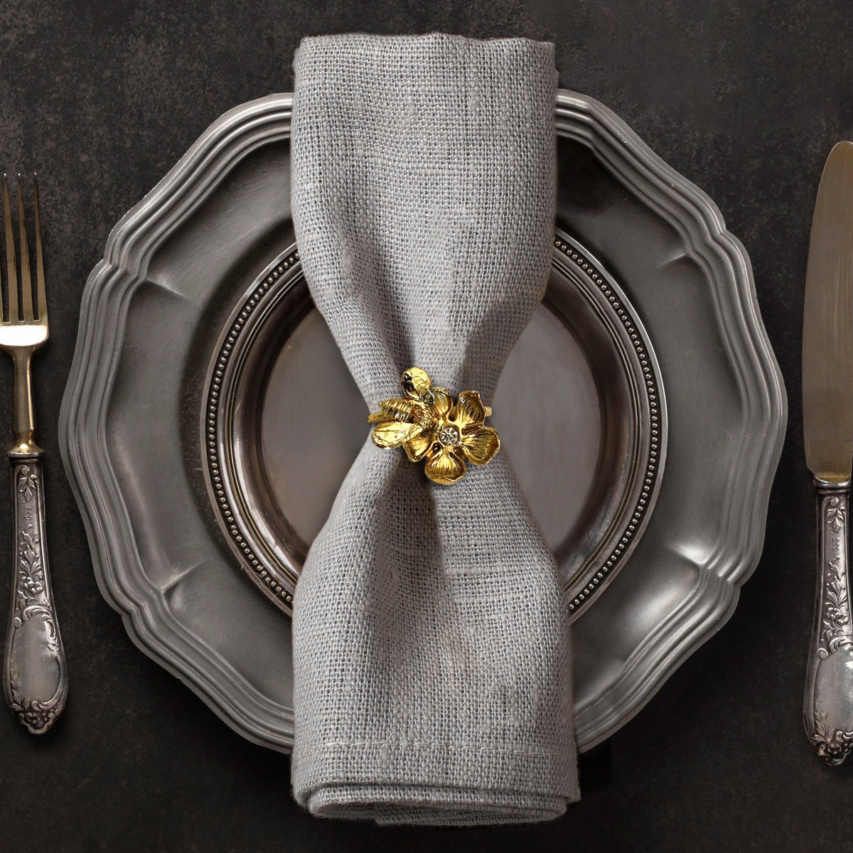 Gold Bee Napkin Rings – Set of 4