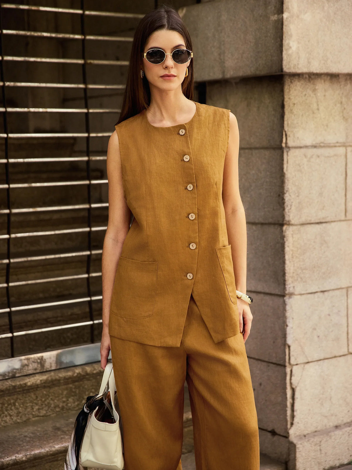 100% Linen Arc-Placket Button-Front Vest ELFRIDA