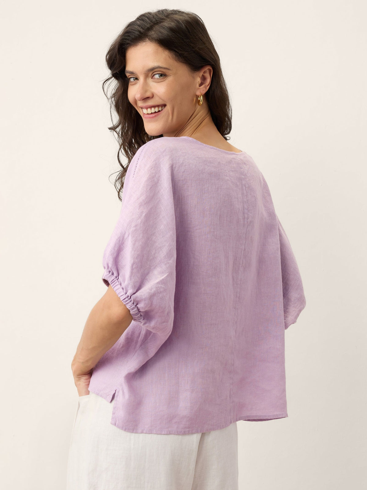 100% Linen Openwork Detail Top with Gathered Cuffs QUILLA