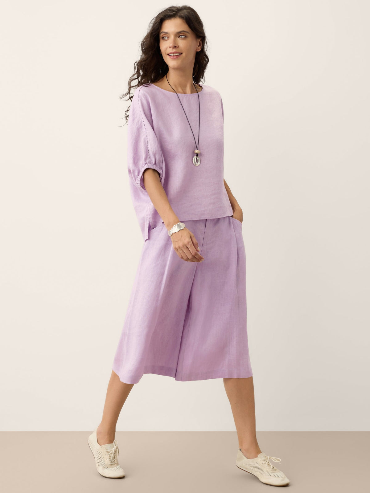 100% Linen Openwork Detail Top with Gathered Cuffs QUILLA