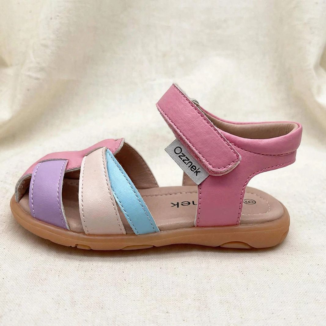 Barefoot Sandals – Comfortable Closed-Toe Sandals for Kids | Taffy