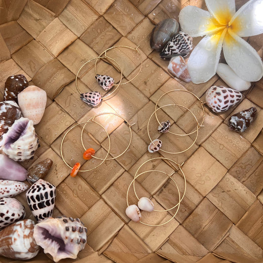 Minimalist Coco Eve Shell & Spondy Hoops