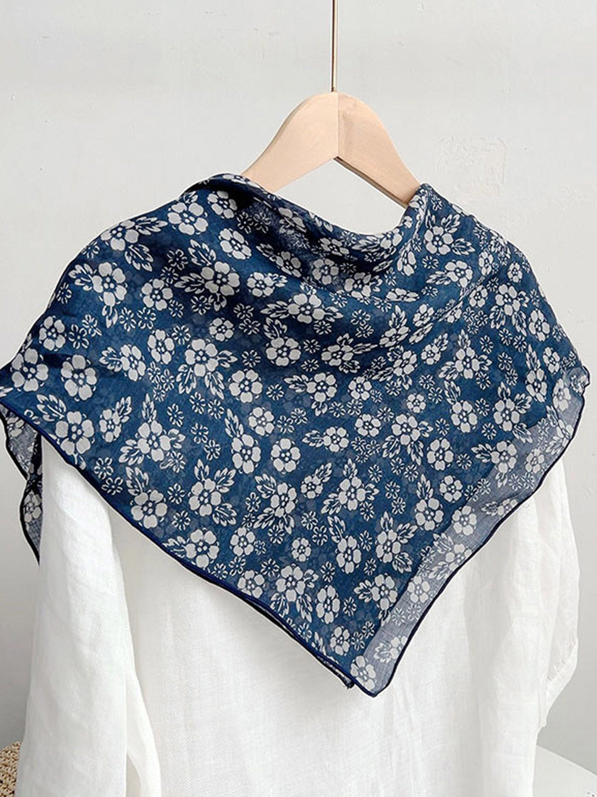 Ramie Vintage Print Handkerchief