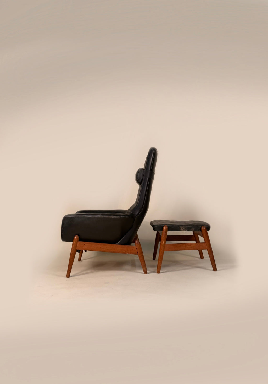 Rare Arnold Madsen & Schubell - MS30 High back Recliner