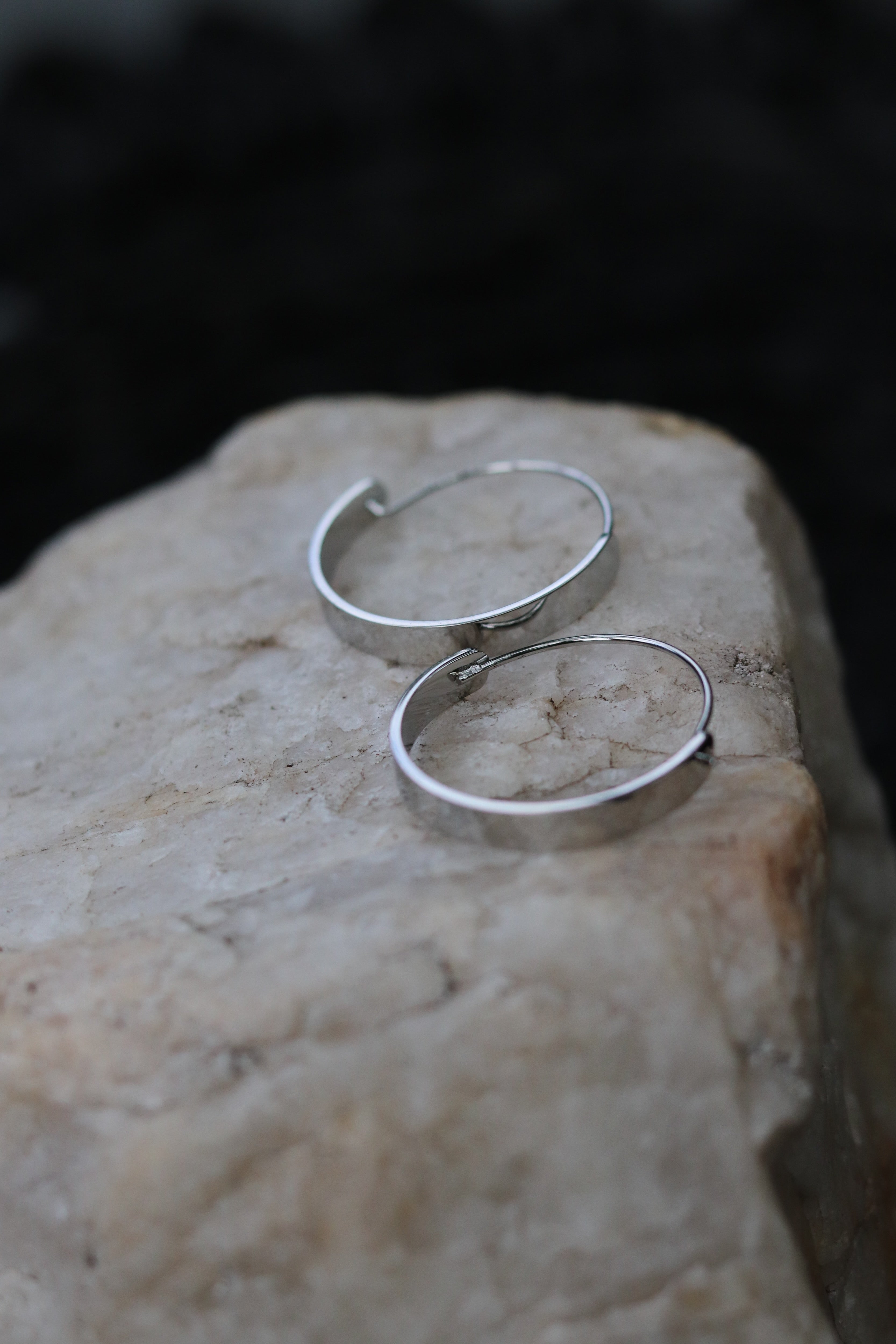 Edge Hoops Earrings - Water Proof (Silver and Gold)