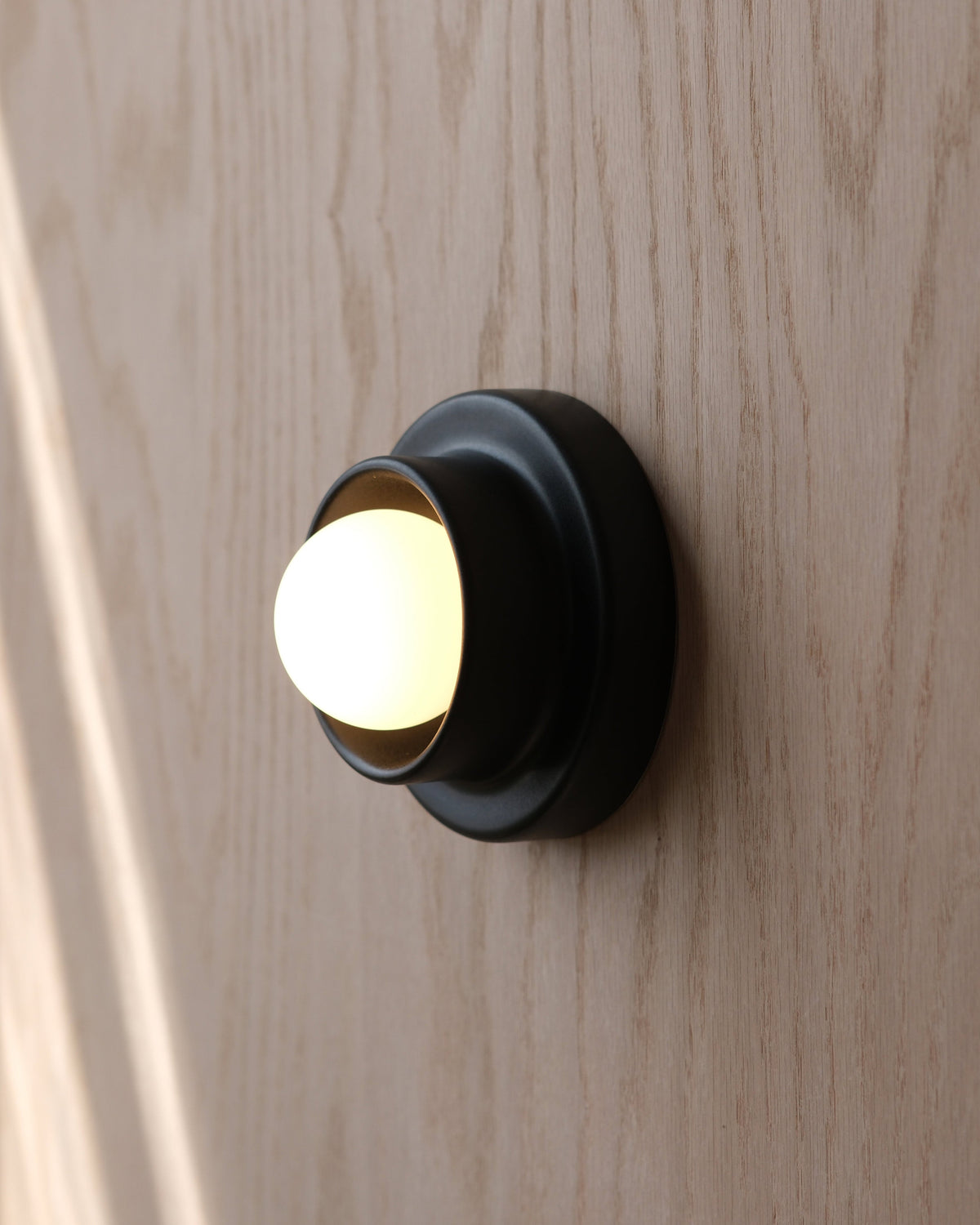 Q Sconce