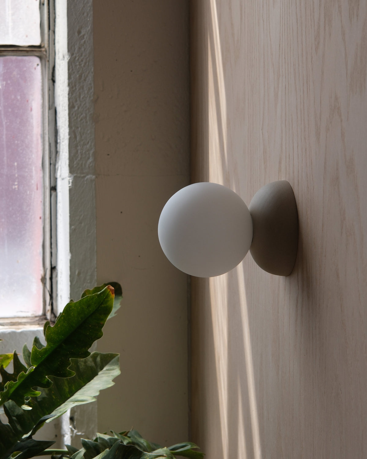 Monroe Sconce