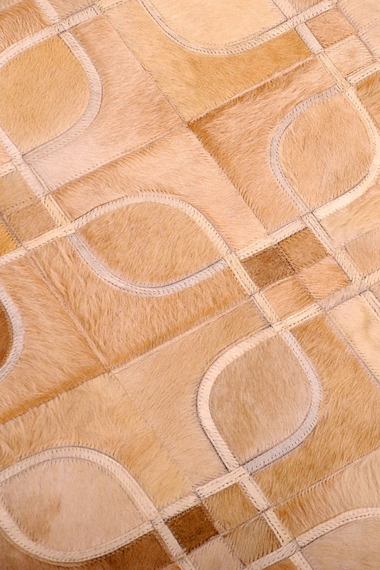 EYES – Geometric Cowhide Rug with Curved Motif