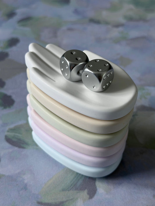 THE NICOLE DISH