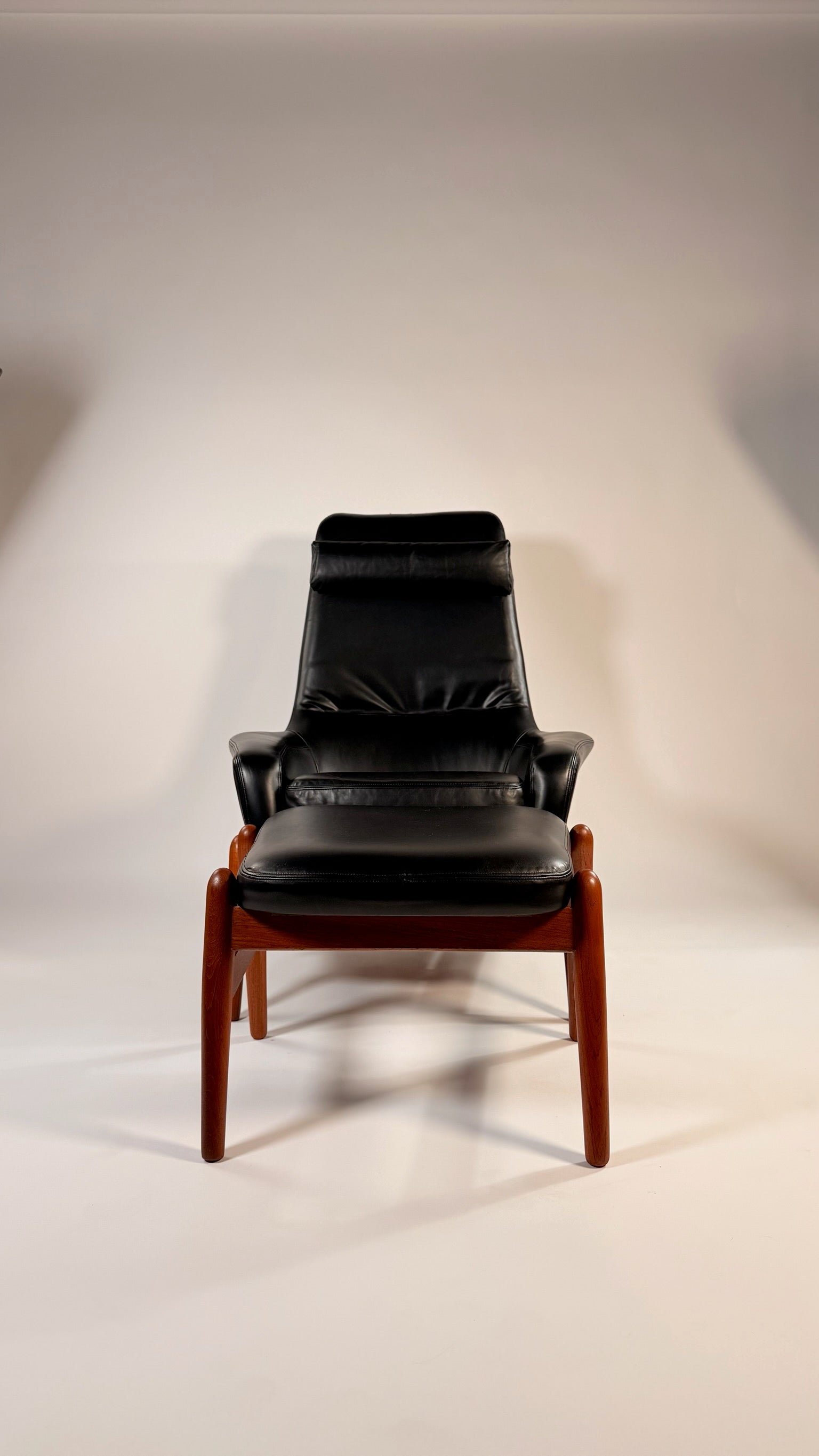 Rare Arnold Madsen & Schubell - MS30 High back Recliner