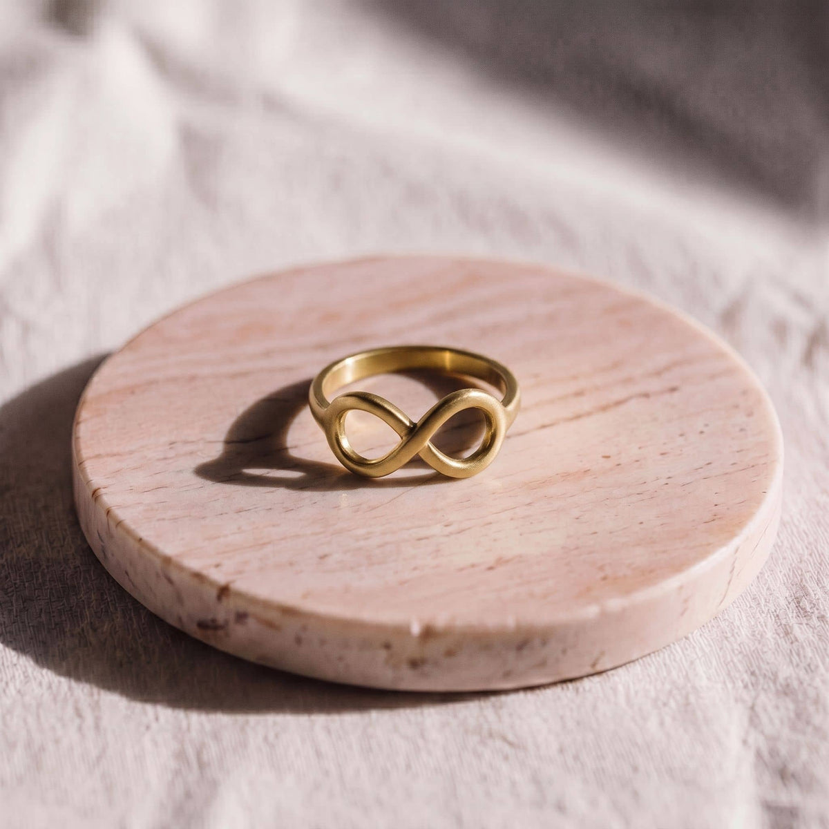Brass Infinite Loop Ring | Saya