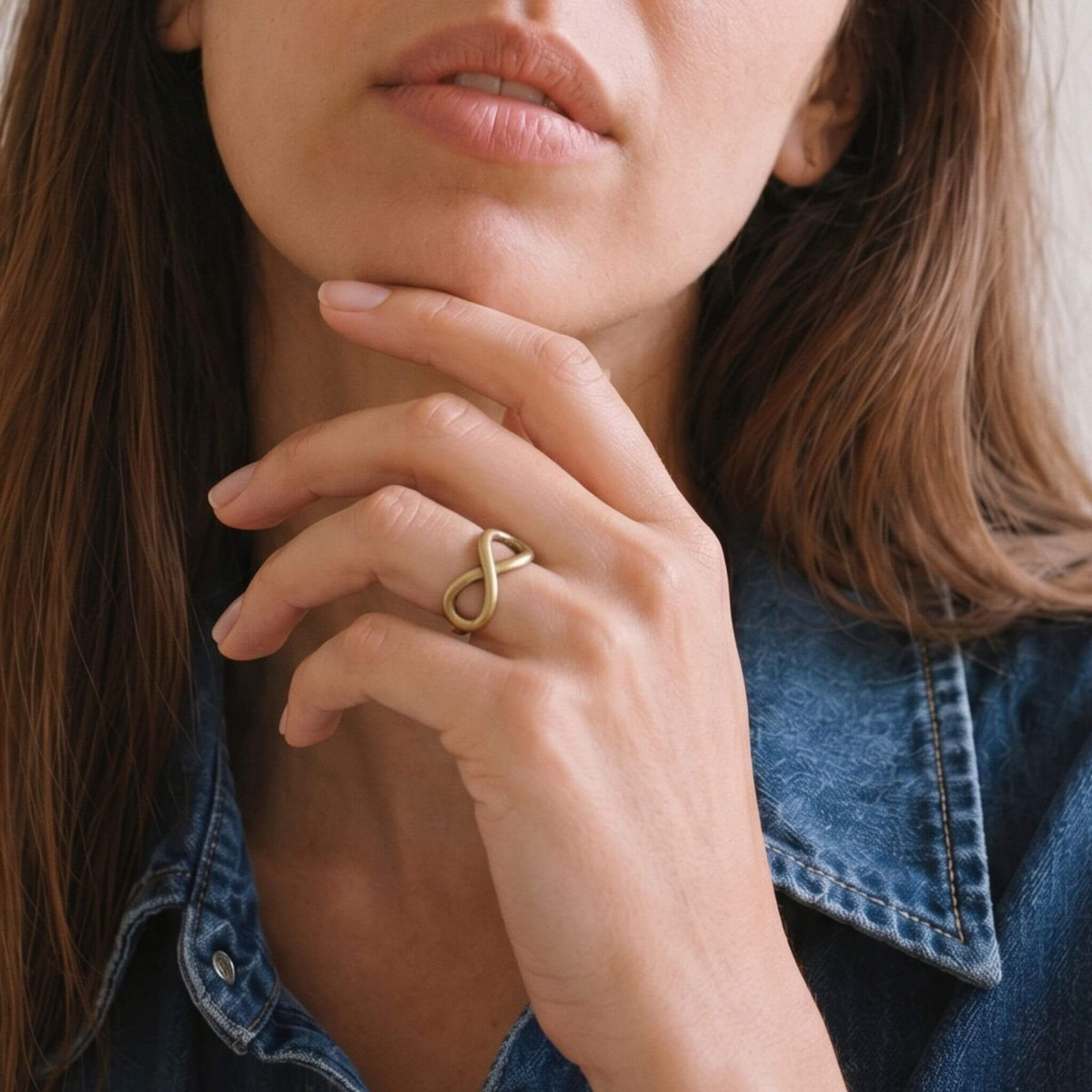 Brass Infinite Loop Ring | Saya