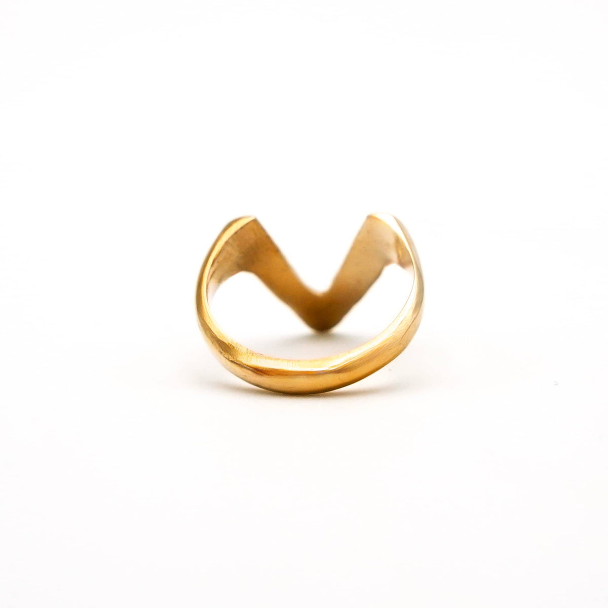 V-Shape Brass Ring for Men & Women | Nyeupe
