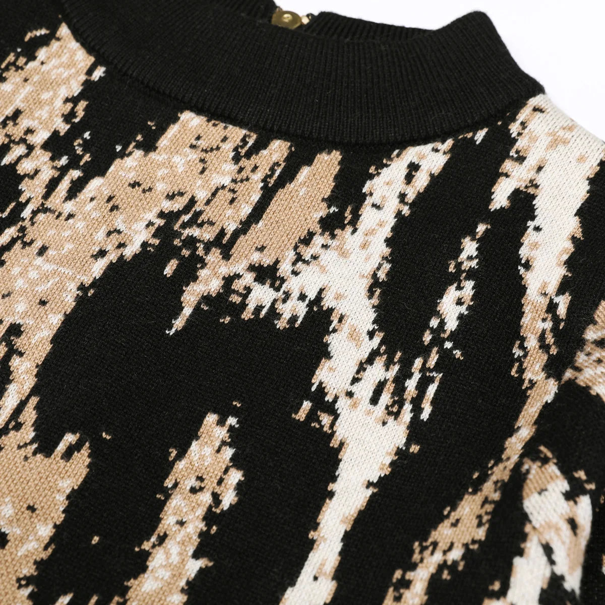 Audacious Leopard Print Sheath Dress