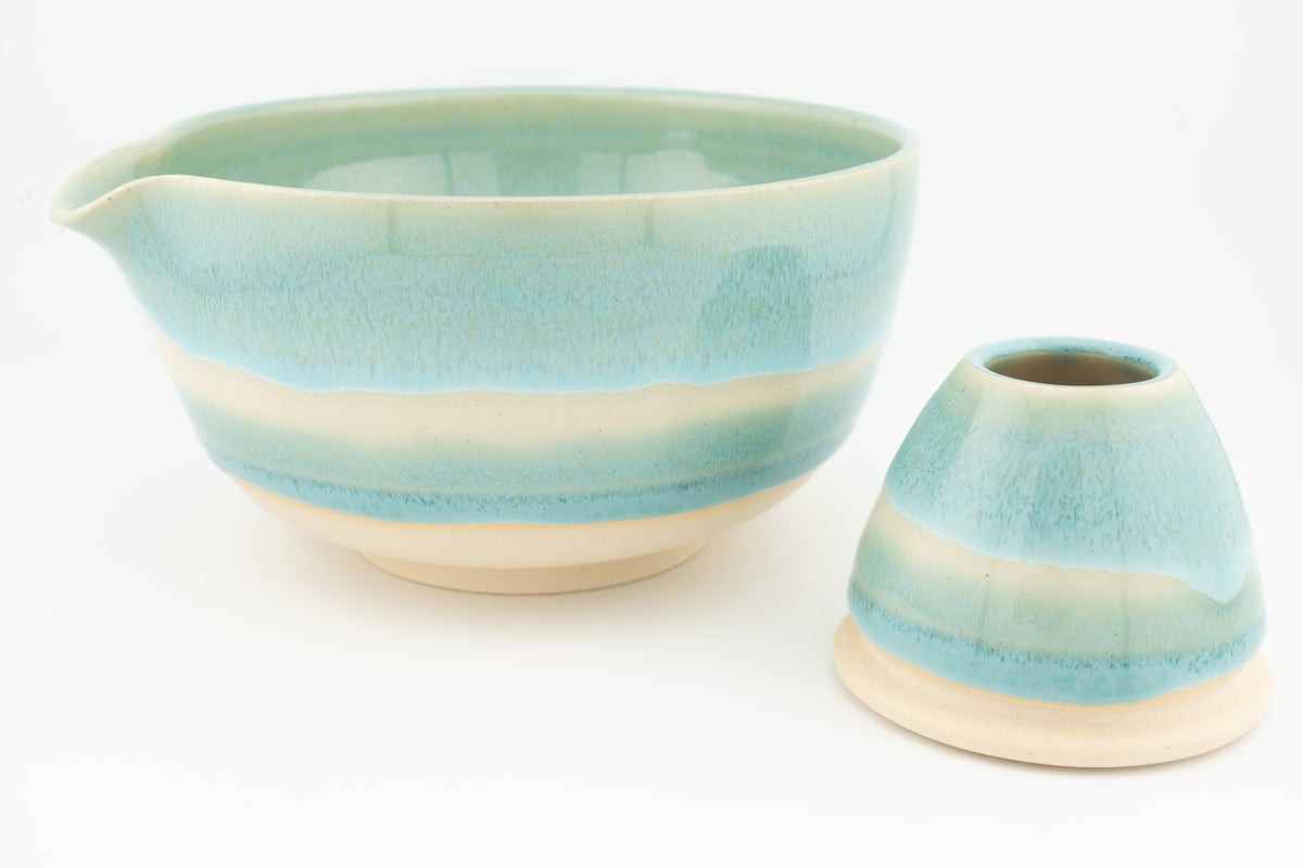 Matcha Set | Bowl with Matching Whisk Holder | Chawan and Chasentate