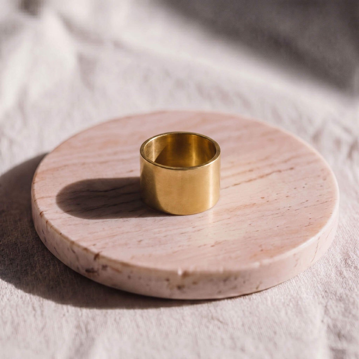 Wide Band Solid Ring | Rahisi