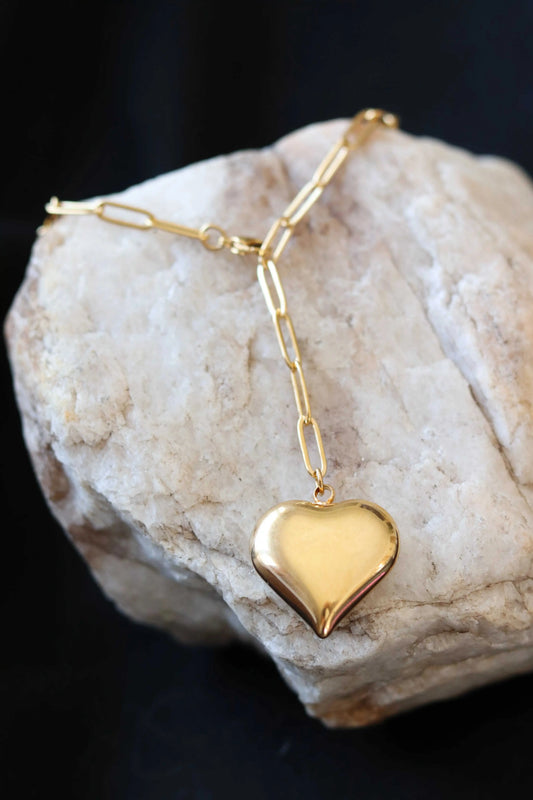Adjustable Chunky Gold Heart Pendant Necklace – 18K Gold Plated Stainless Steel Paperclip Chain Eco My Home  cedarandcypress ecomyhome.store United States