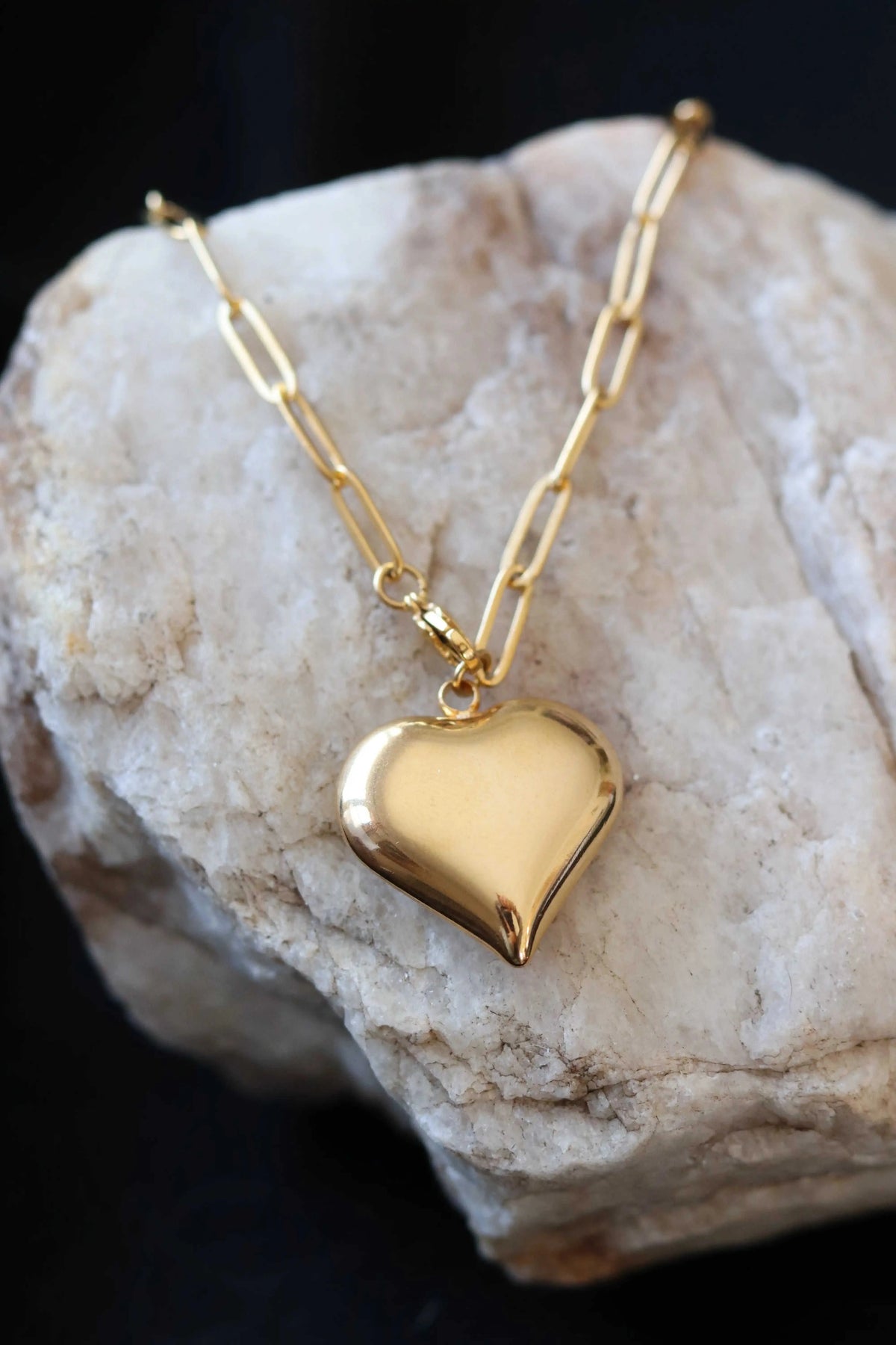 Adjustable Chunky Gold Heart Pendant Necklace – 18K Gold Plated Stainless Steel Paperclip Chain Eco My Home  cedarandcypress ecomyhome.store United States