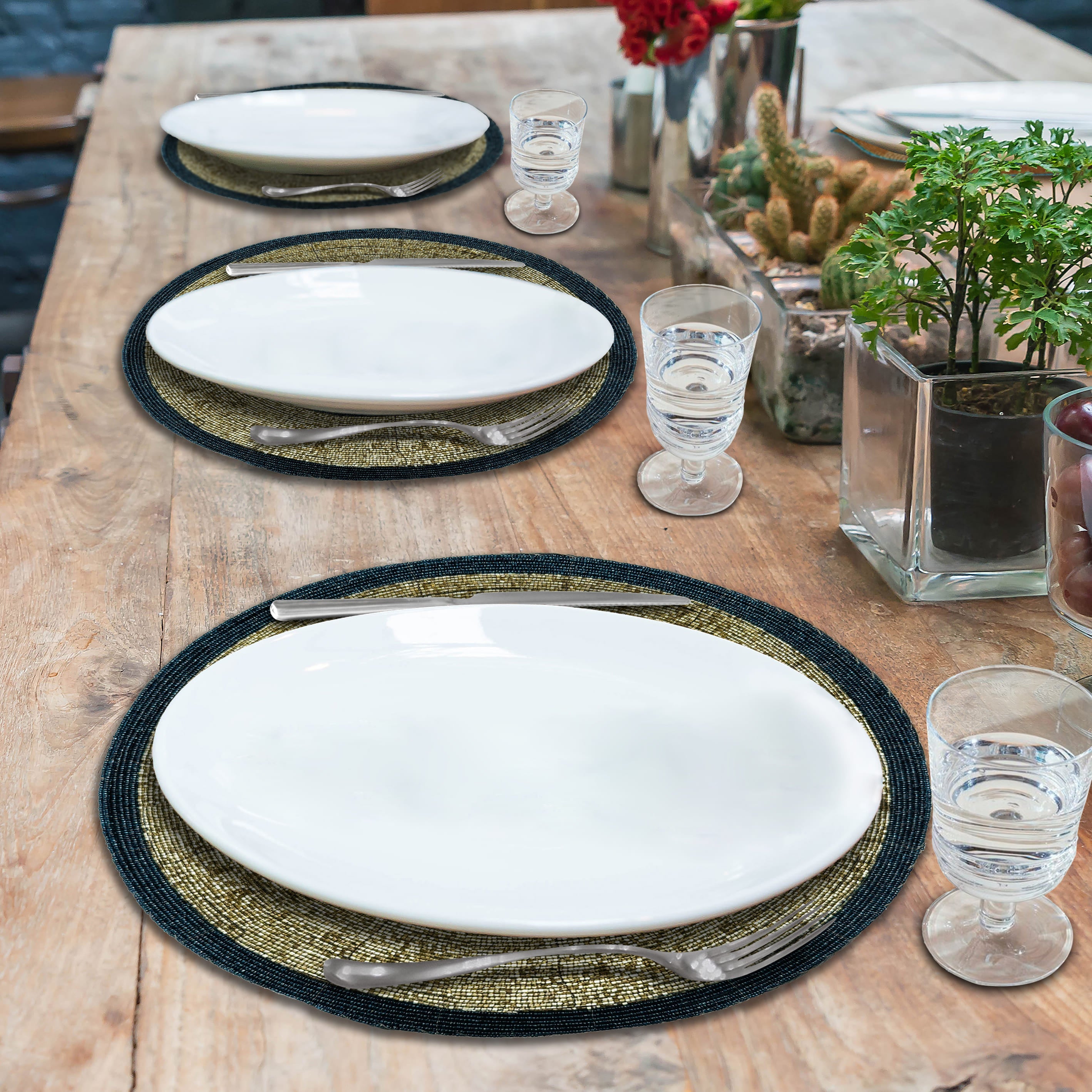 Midnight Dusk – Round Beaded Placemats, Dark Blue and Gold Elegant Heat-Resistant Table Mats 14 inch