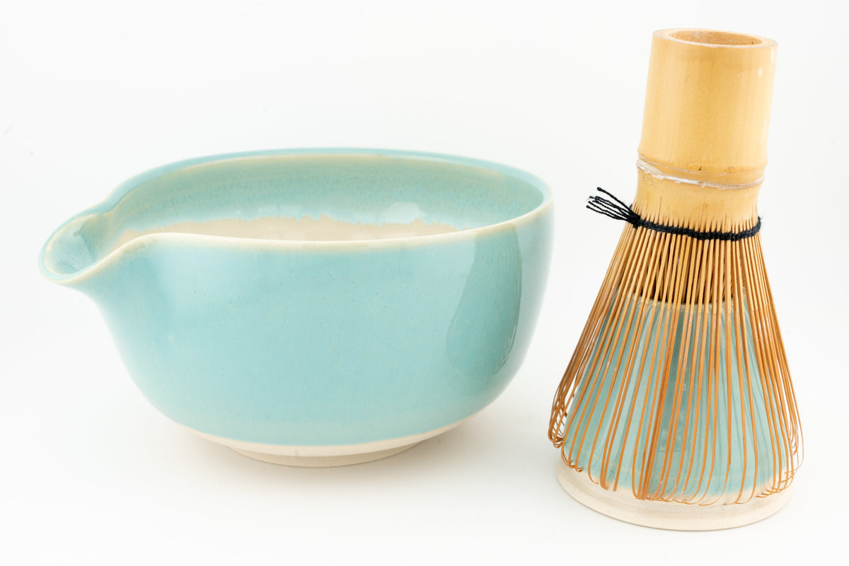 Matcha Set | Bowl with Matching Whisk Holder | Chawan and Chasentate