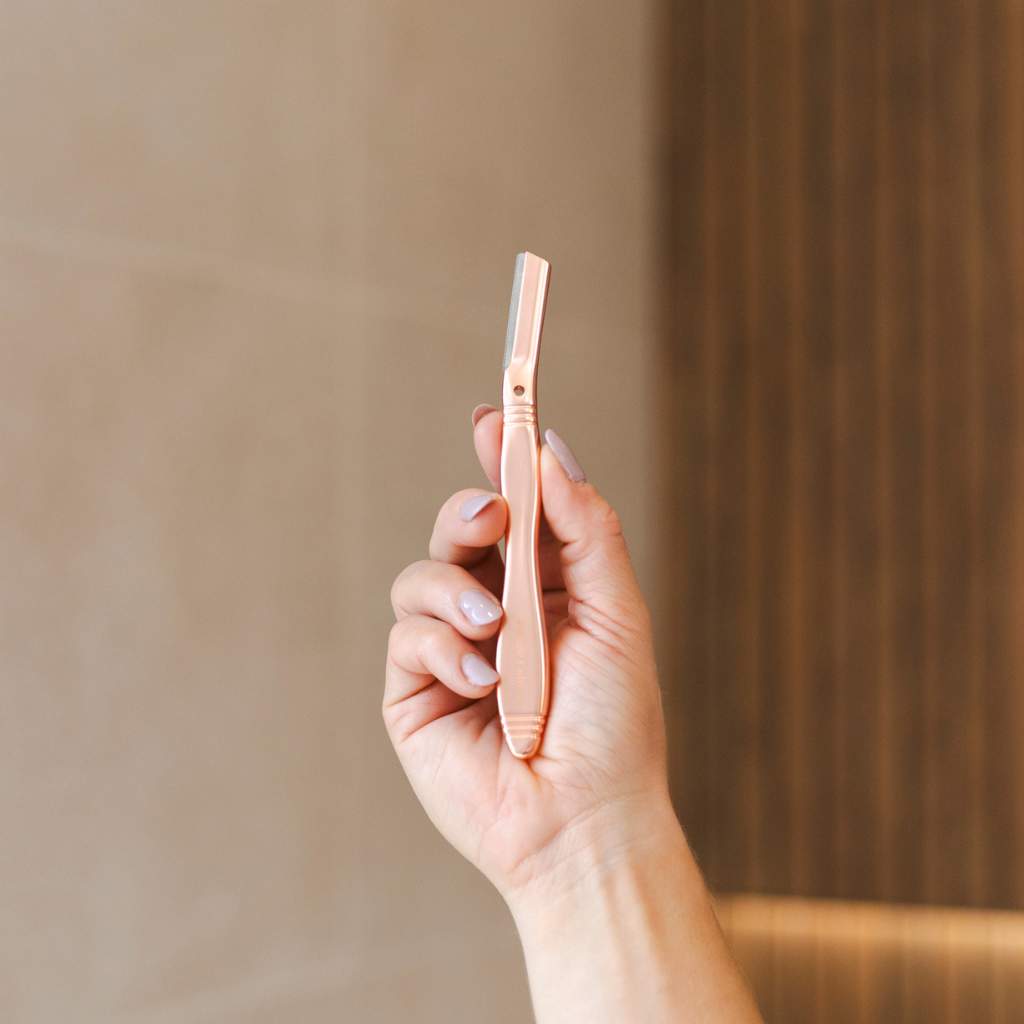 Dermaplaner - Reusable Metal Eyebrow Razor / Shaper