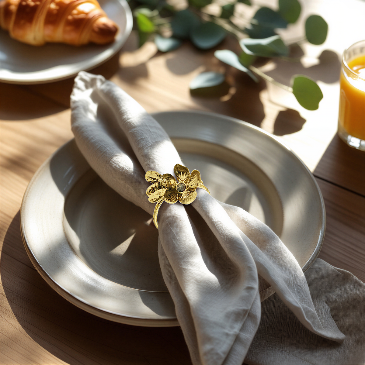 Gold Bee Napkin Rings – Set of 4