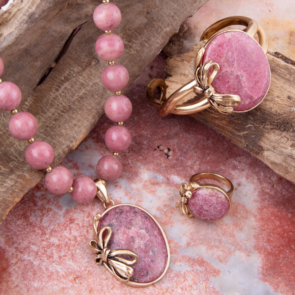 Gifted Pink Rhodonite Gold Bow Beaded Pendant Necklace