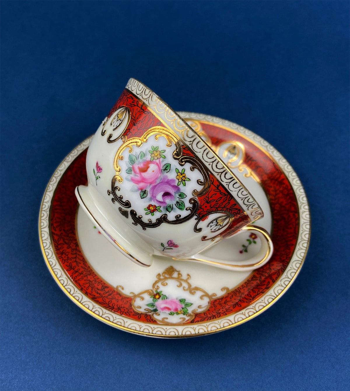 Vintage Teacup and Saucer. Hand Painted in Occupied Japan. Fine Bone China.