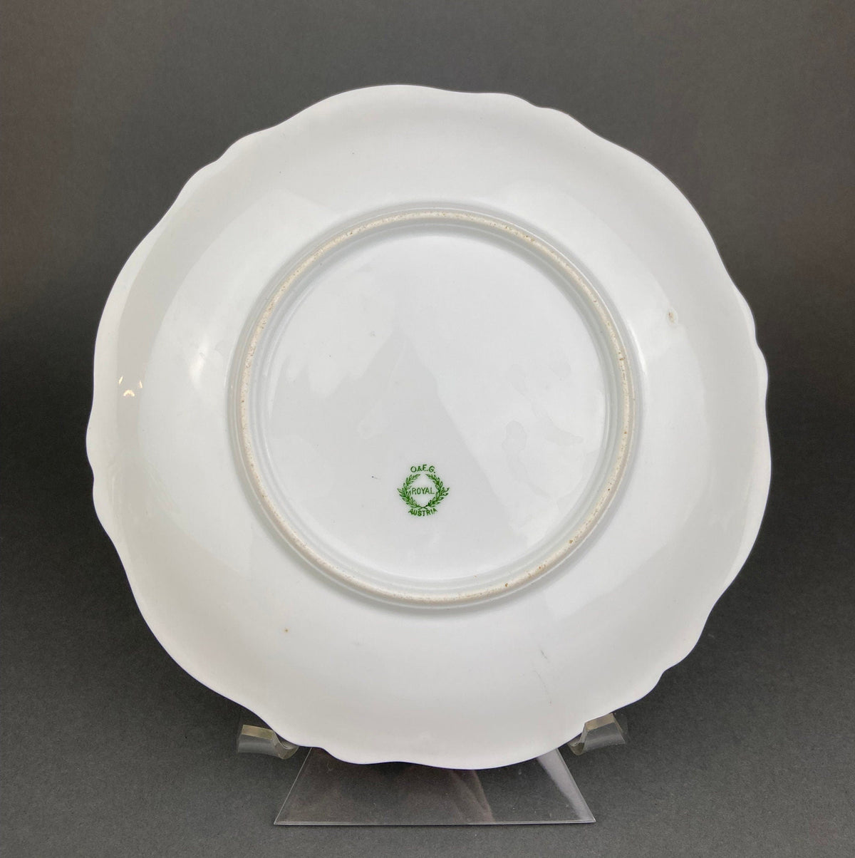 Royal Austria Decorative Plate: Hand-Painted Tea Roses, Fine Bone China