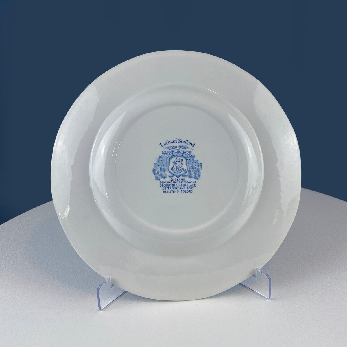 Collection of Fine English Blue White Tableware. 3 Plates & 2 Berry Bowls. Lochs of Scotland. Huddington Court. Tonquin by Mott. Rustic Home