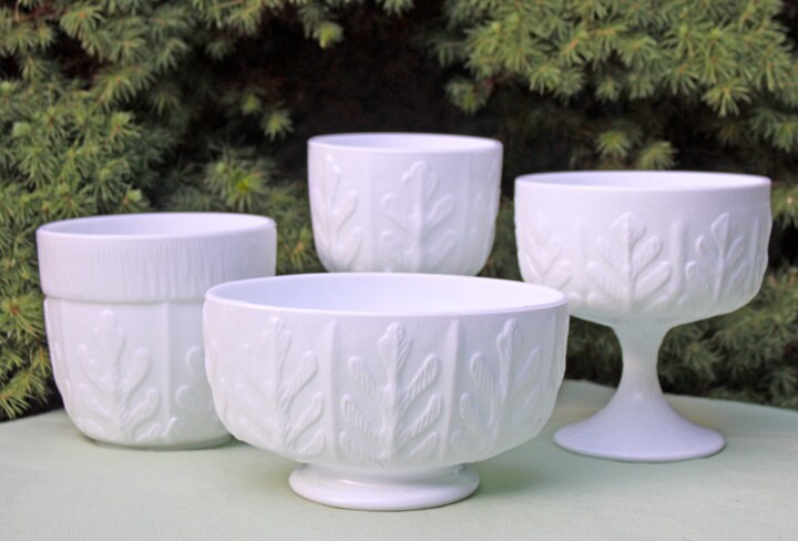 Milk Glass Oak Leaf Motif Planters. Set of Three Differently Shaped Vases. White Herb Pots. Window Sill.