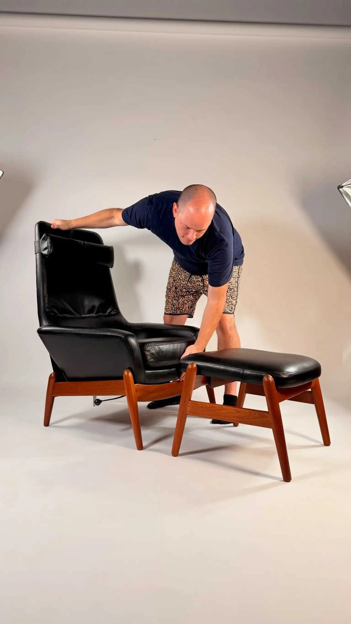 Rare Arnold Madsen & Schubell - MS30 High back Recliner Eco My Home Recliners Hobbs Modern ecomyhome.store United States