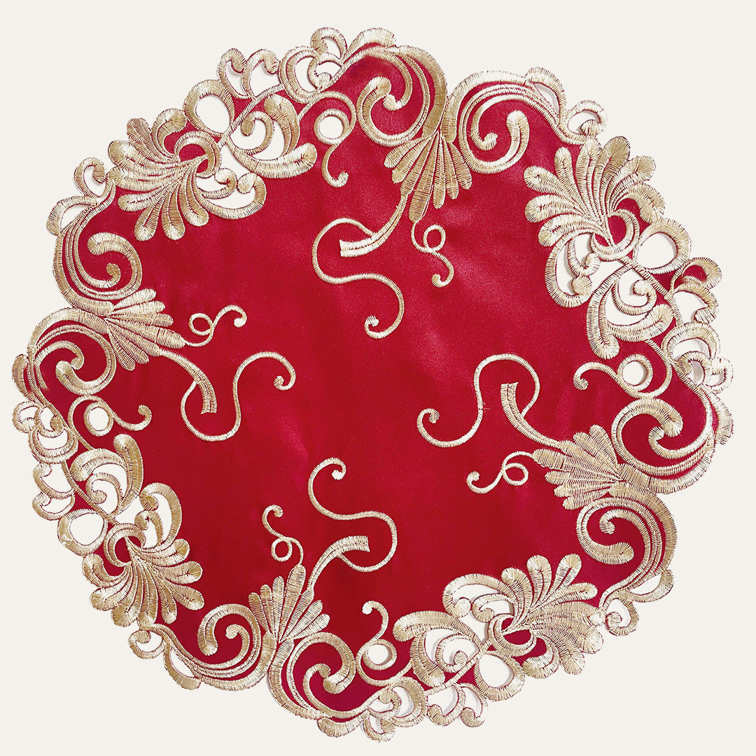 Burgundy Gold Doilies – Burgundy Charm, 15 Inch