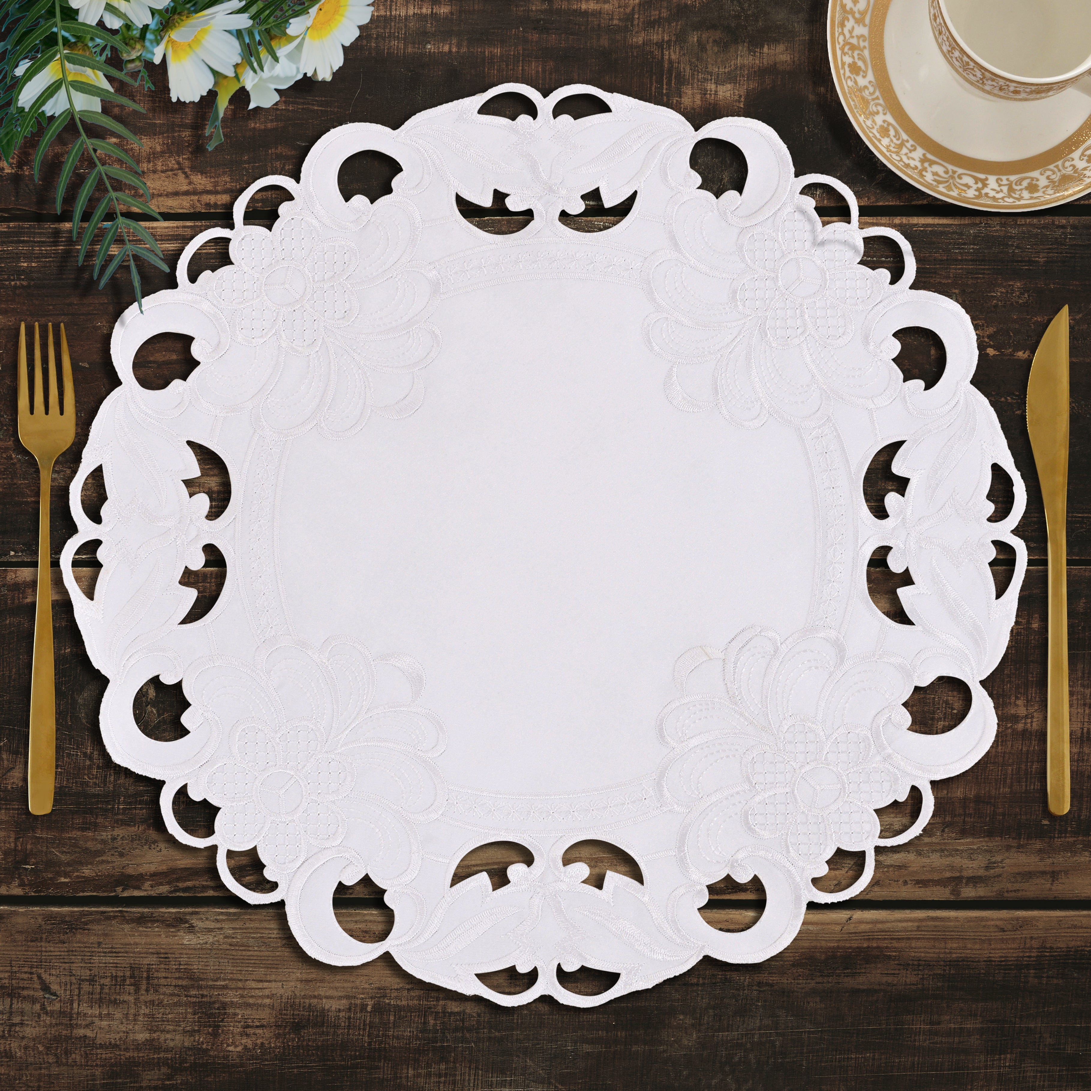 Regal Bloom – Premium Round Doilies, Elegant Decorative Table Decor for Dining and Events 15 inch