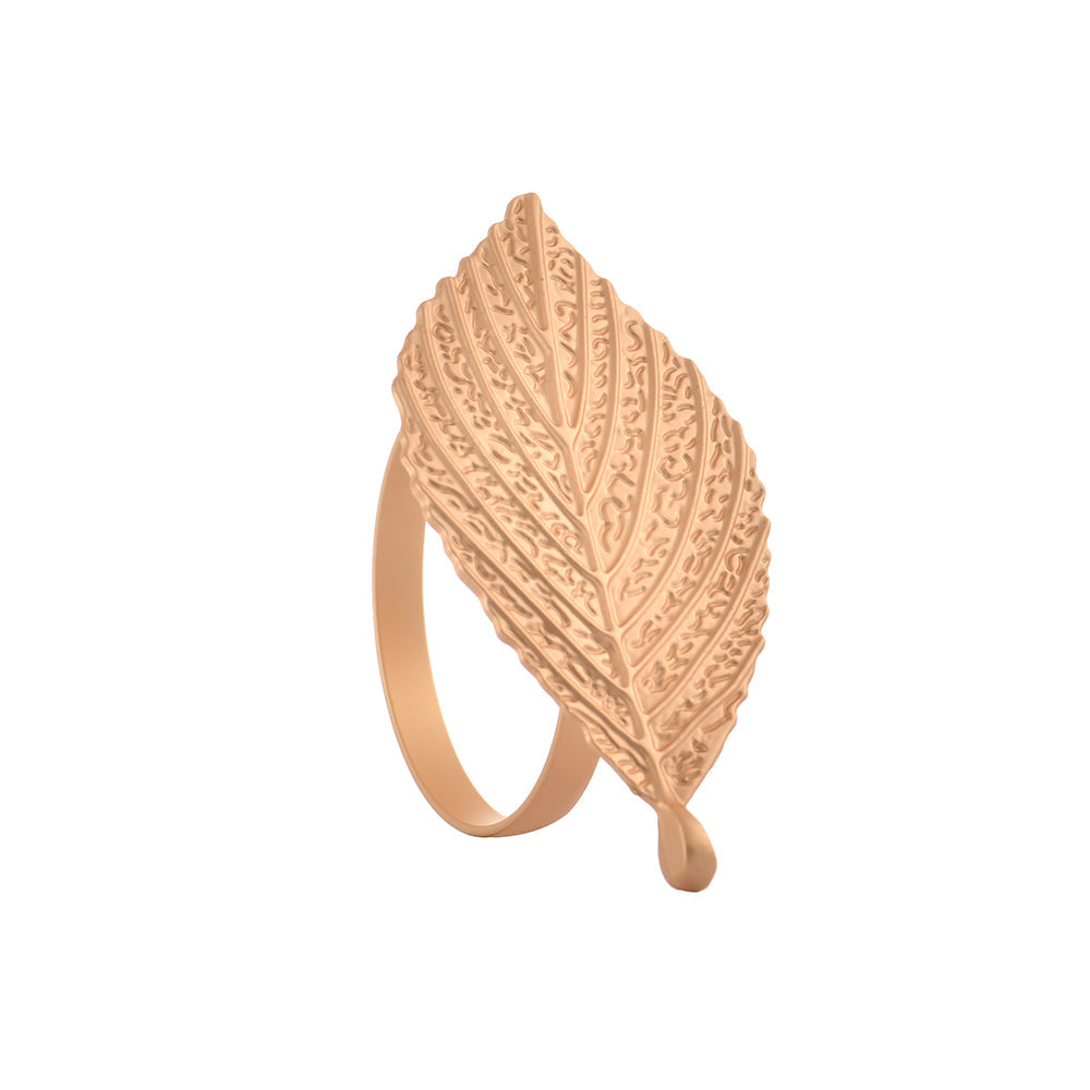 Luxe Petal – Napkin Rings in Gold Leaf Design, Artistic Decorative Dining Table Décor