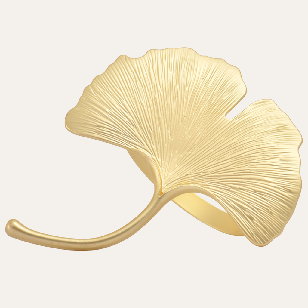 Auric Bloom – Napkin Rings in Gold Leaf Design, Stylish Decorative Dining Table Accent